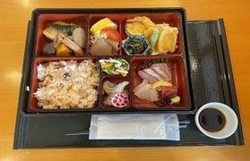 お昼のランチ…!!