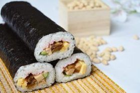 今年の節分は2月2日、明日です。