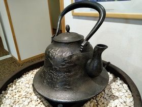 堂々たる 南部鉄瓶
