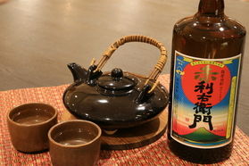鹿児島生まれの酒器「黒千代香」
