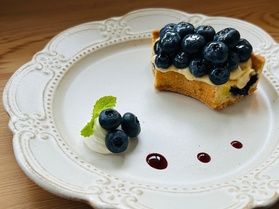 季節を感じられ彩りあるスイーツ♪<br>松本【ハルトナリ。】