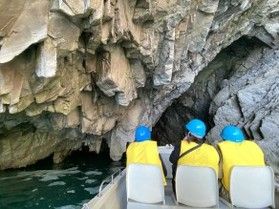 【周辺涼感スポット⑥】青の洞窟・サッパ船体験