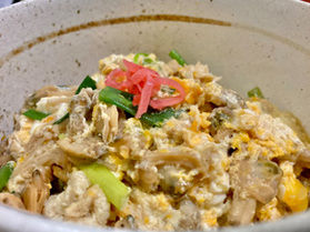 アサリたっぷり!つゆだく『あさり丼』!