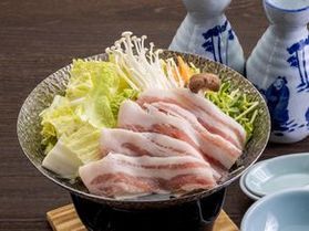 里山の恵みを味わう鍋