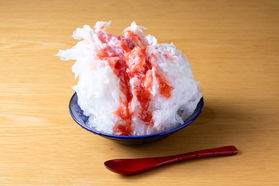 かき氷の販売が延長しました