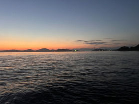 海と朝日としまなみ海道
