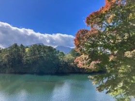 裏磐梯の紅葉がはじまっています!