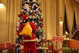 今年もサンタがやってきます。お得なクリスマスプラン