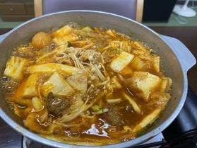 今回のまかない10月13日(月)夕食のメニュー