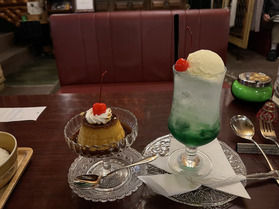 レトロでおしゃれな喫茶店☕