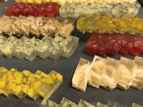 彩り輝く秋田の伝統料理【寒天】