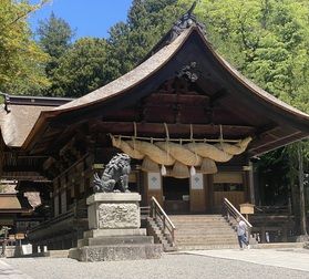諏訪大社下社秋宮