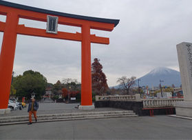 富士山本宮浅間大社 新年に向けて