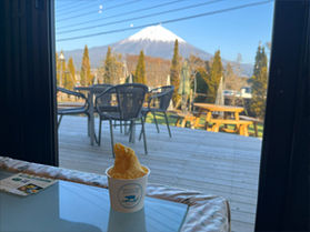 富士山を見ながらカフェタイム♪「ナチュラ・ヴィータ」