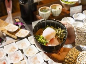 朝のごちそう 温たまらん鯛どん