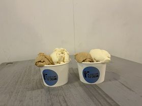 様々なフレーバーが魅力的なアイス屋さん🍨