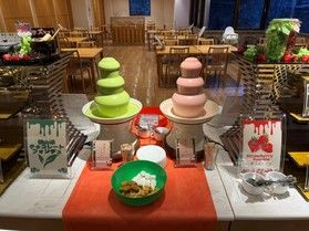 お茶と苺と白ワインフェア開催!🍵🍓