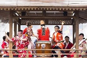 ｢蝶よ花よ｣の歌声に誘われ越前に春を告げる勝山左義長まつり