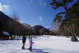 休暇村に泊まってスノーシュー体験!