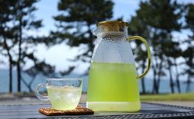 八女茶のウェルカムドリンクサービスやってます♪
