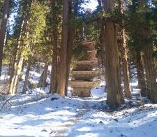 羽黒山随神門前～五重塔までの積雪状況
