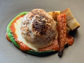 日本一の魚のまちで、あえて肉塊<br>焼津【Fiorita】