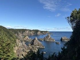 太平洋の荒波が造った「海の金剛山」