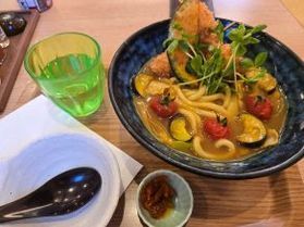 野菜たっぷり！カラフルヘルシーカレーうどん「砂場　大清水店」
