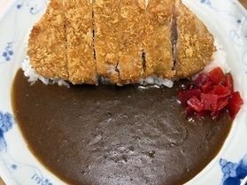 昼のおすすめランチメニュー！カツカレー♪♪