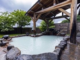 本館「大釈の湯」雪囲い撤去作業に伴う日帰り入浴休止のお知らせ
