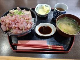 美味しい海鮮丼を食べるならココ！