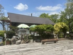 自然あふれる琵琶湖のカフェ