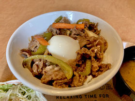 地元が誇る!『伊良湖黒牛焼肉丼』