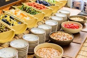 【山形の新鮮食材】会席料理とともに楽しめるビュッフェコーナー
