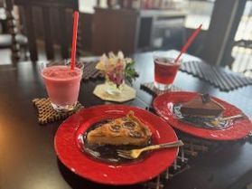 こだわり焼き菓子、ランチのお店【しょく でんぷの里】
