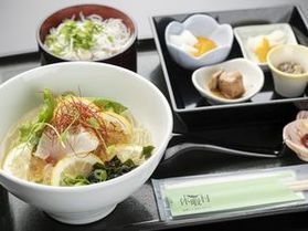 ６月１日から平日限定ランチ【鯛れーめん】登場！