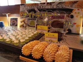 デザート、お部屋にお持ち帰りできます