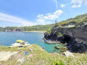 遊覧船で「巌門（がんもん）」めぐり