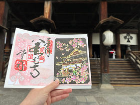 春の善光寺