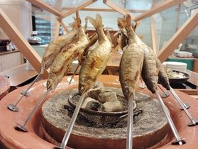 夕食ビュッフェのオススメは鮎の串焼き♪