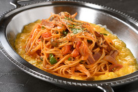 美味しいもんいっぱいあるけん、ようけ食べてってや！