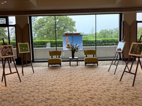 トキの写真パネルを展示中!