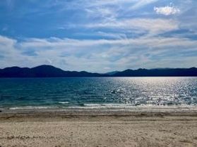 夏は田沢湖で湖水浴！