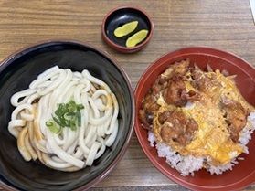 伊勢に来たらコレ！「まんぷく食堂」のからあげ丼