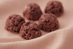 売店商品チョコ南部発売中です!