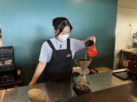朝食のコーヒー私が淹れてます‼