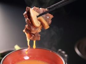ご要望にお応え!<br>「松茸&赤城牛のすき焼き」販売開始!