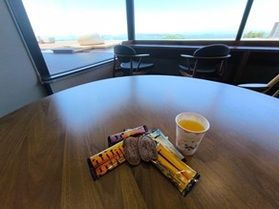 父母ヶ浜の魅力を感じるチョコレートパイ
