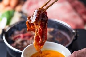 秋までの期間限定！すき焼き会席料理いかがでしょうか。