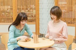 地元のブランド木材「西川材」のおもちゃ作り